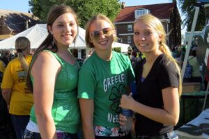 gif2014-47-girl-friends